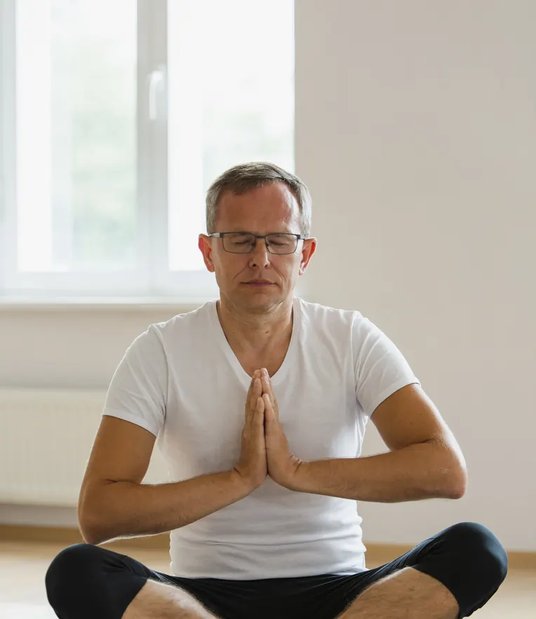 Man practising mindfulness during evidence based treatment at Guiding Road