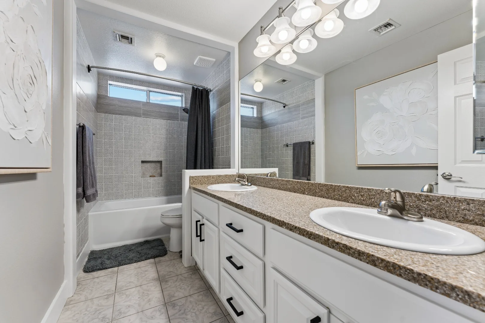 Bathroom with shower and tub at the Scottsdale mens rehab residence