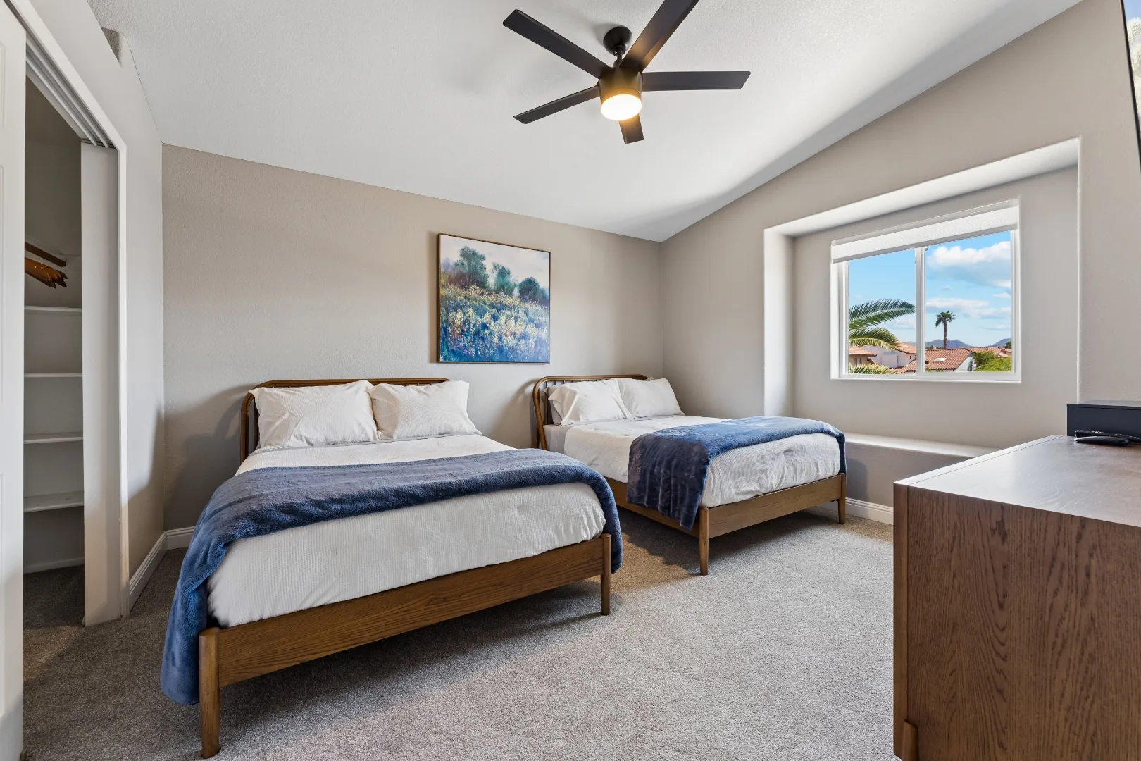 Shared bedroom at the Scottsdale mens rehab residence