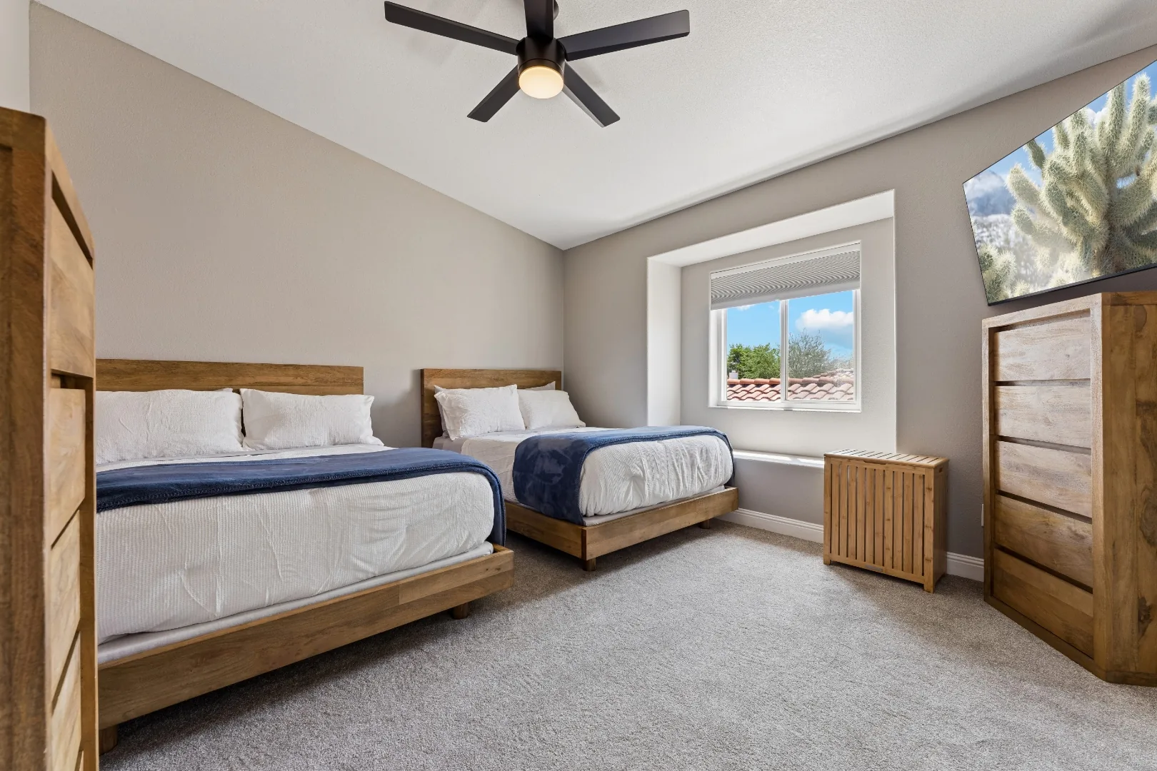 Fourth shared bedroom at the Scottsdale mens rehab residence