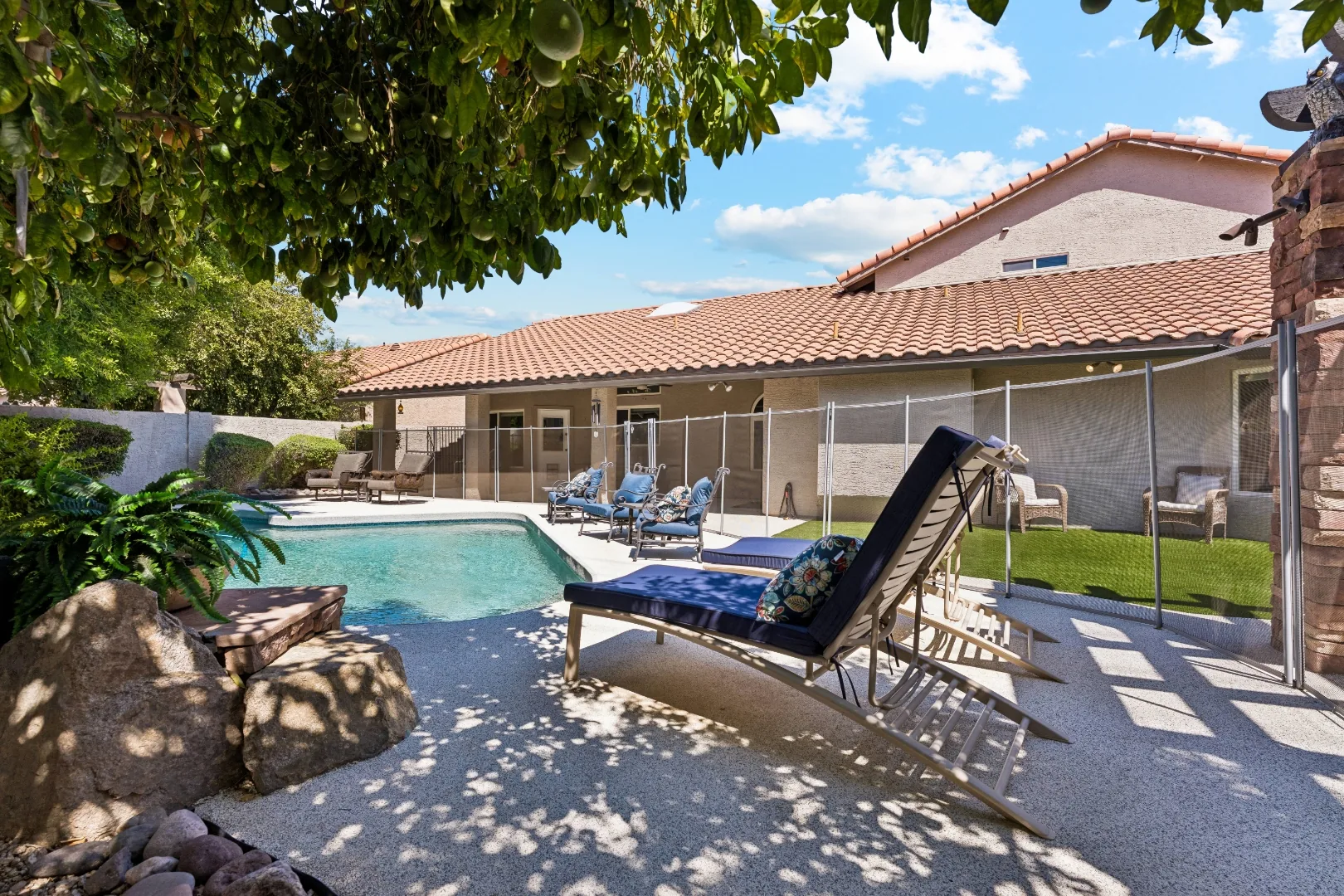 Backyard pool at the Scottsdale mens treatment center